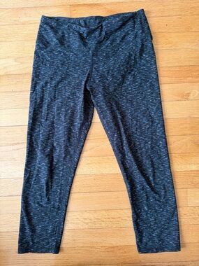 Black Heather cropped Active Leggings